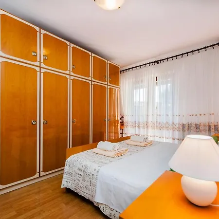 Valdibora Apartment
