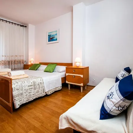 Valdibora * Ровинь